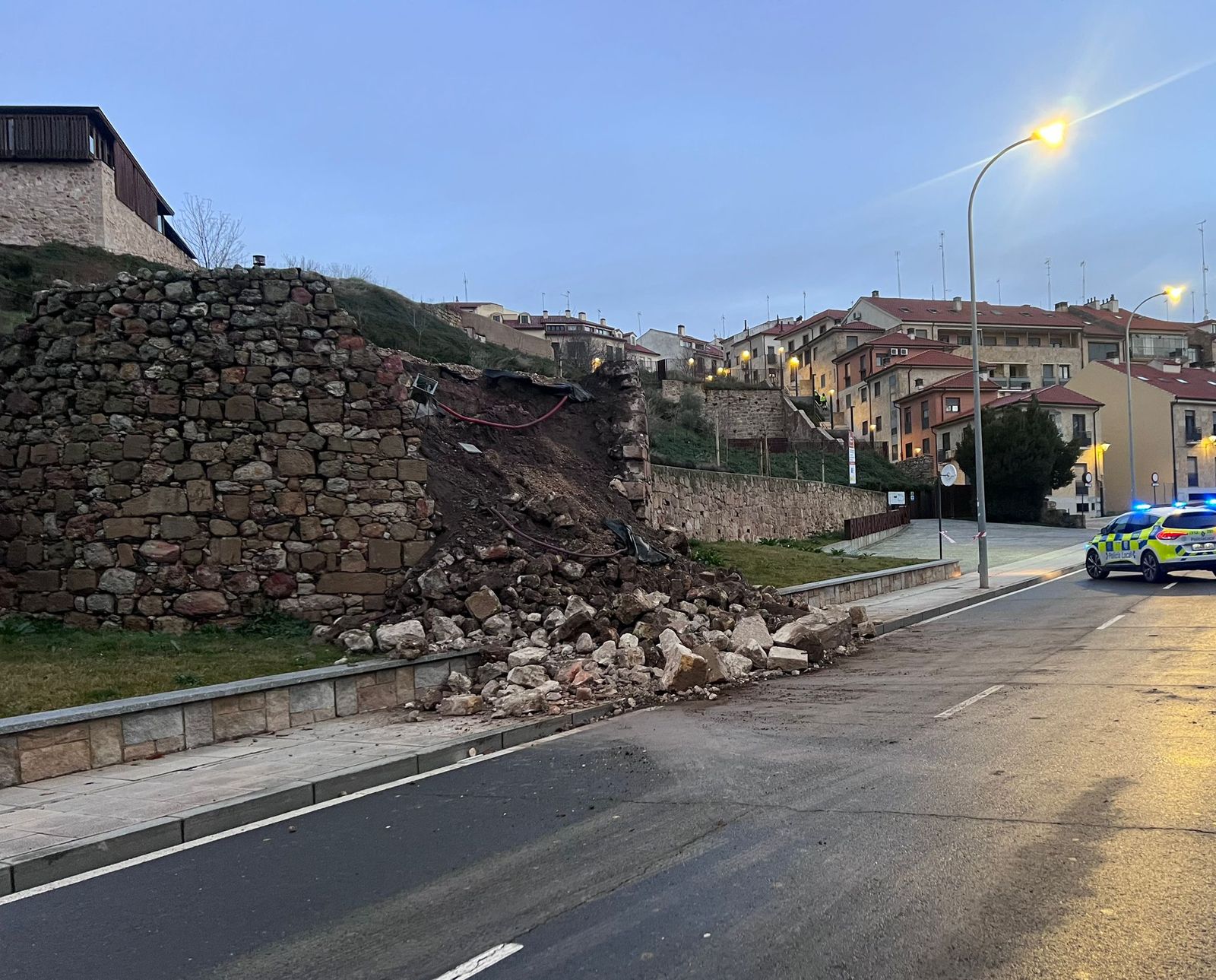 Caída de parte de la muralla en la Vaguada de la Palma