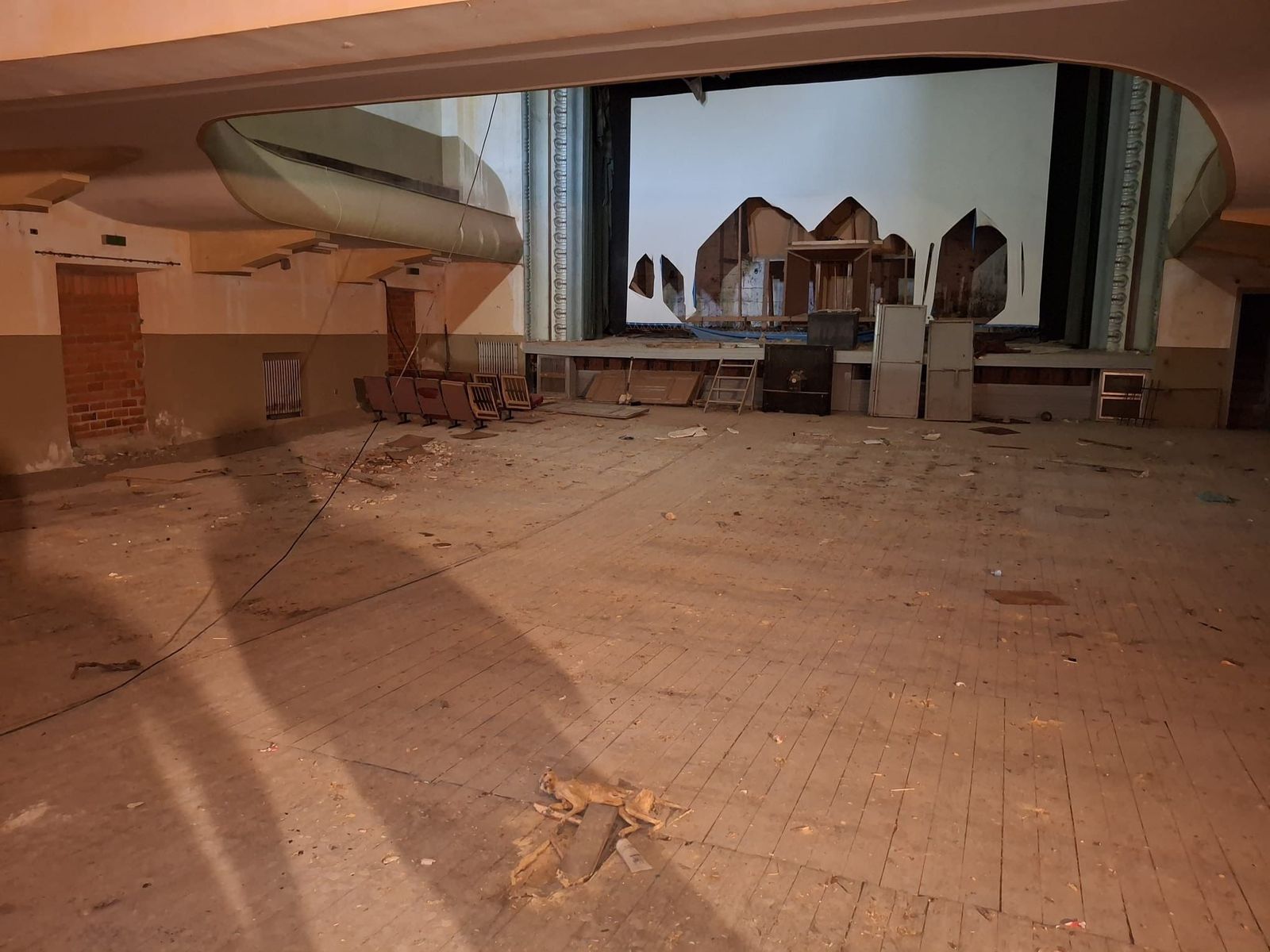 Toro empieza la ‘reconversión’ del histórico Cine Imperio