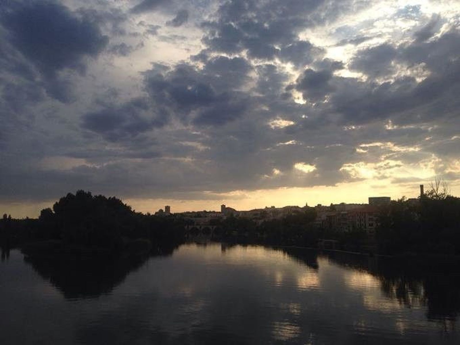 Las precipitaciones seguirán presentes este domingo