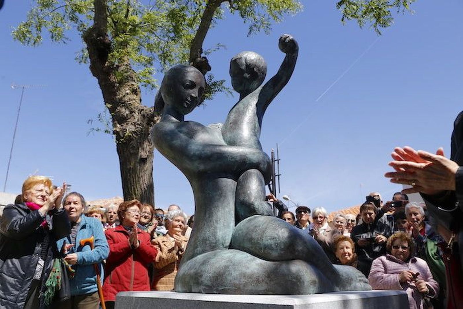 San José Obrero abraza el recuerdo de don Ángel