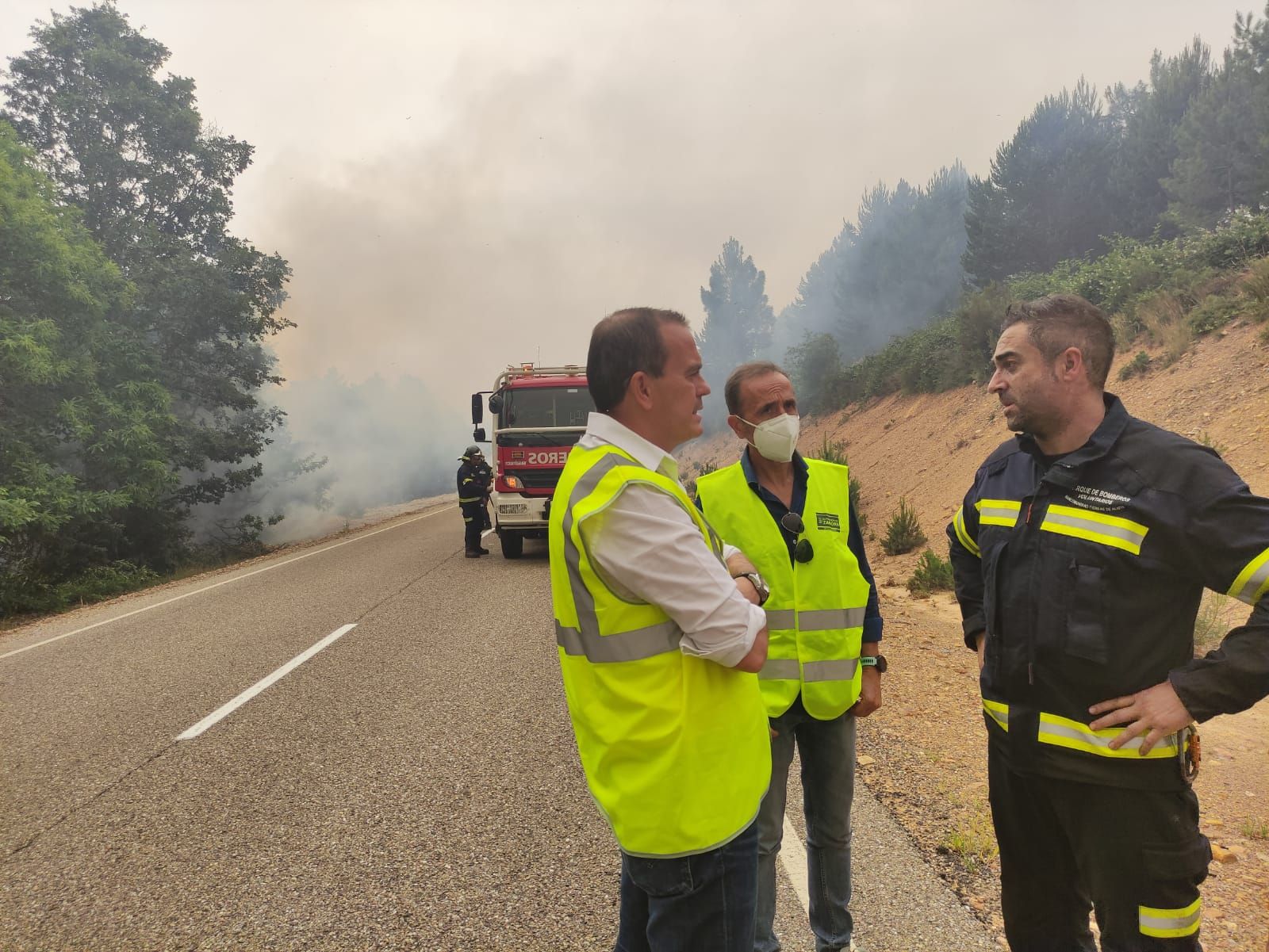 trabajos-contra-el-fuego-de-la-carretera-de-mahide-2