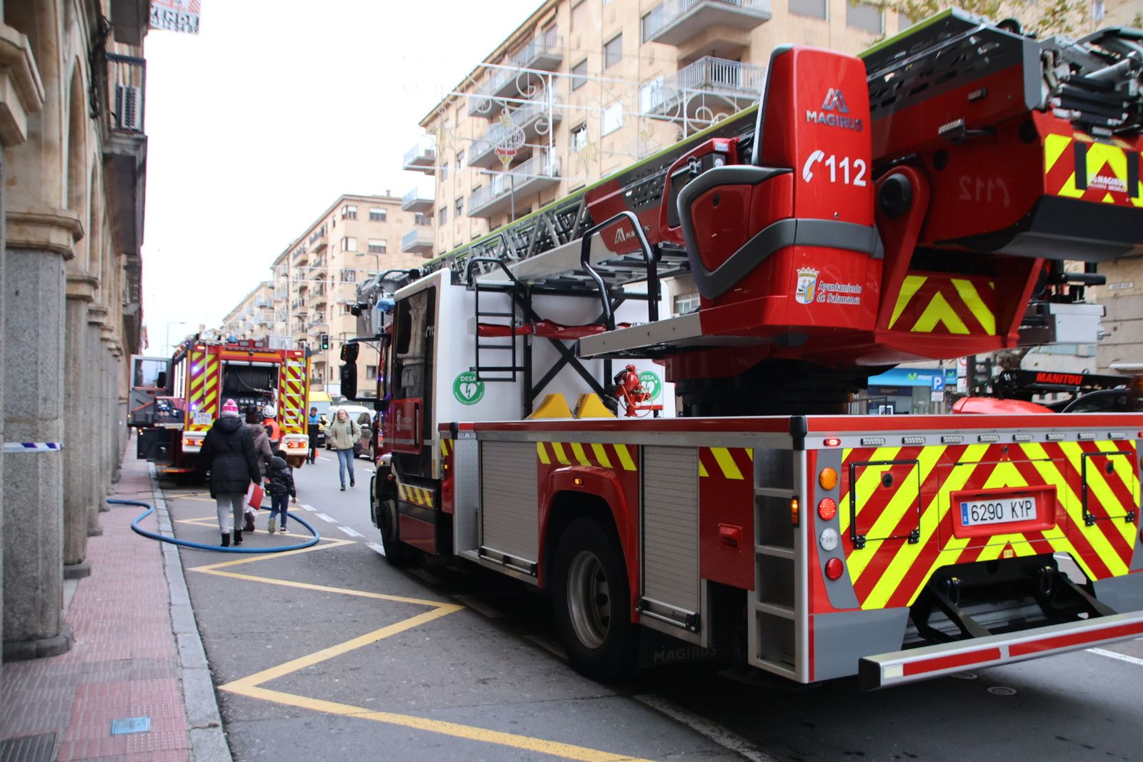Bomberos en Gran Vía 47