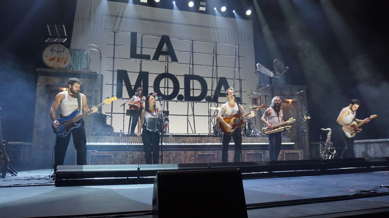 La M.O.D.A. vuelve a salirse en el CAEM