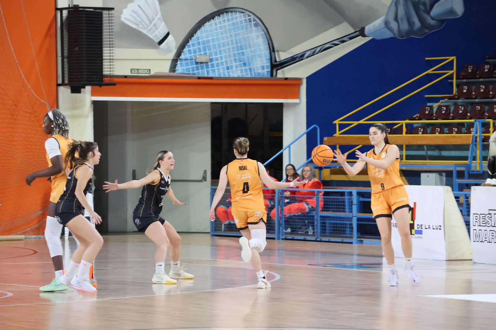 Partido entre CD Zamarat y Cajasol Baloncesto Sevilla