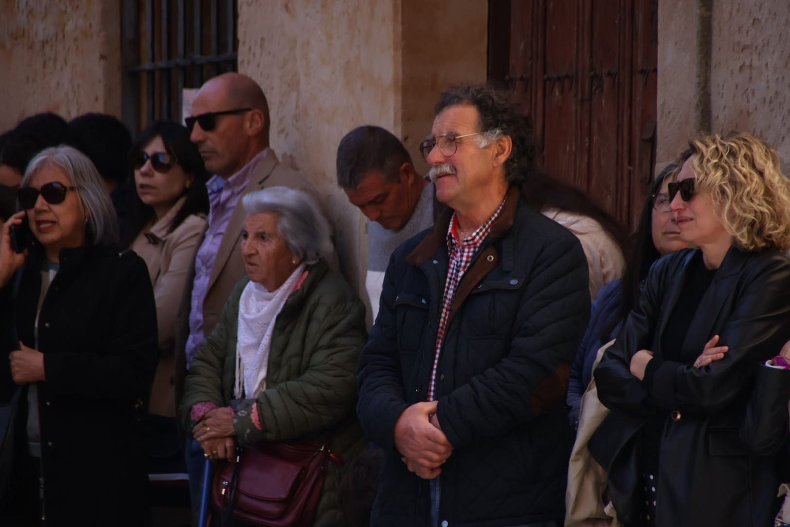 ambiente-en-la-procesion-de-la-hermandad-de-nuestro-padre-jesus-del-perdon-33