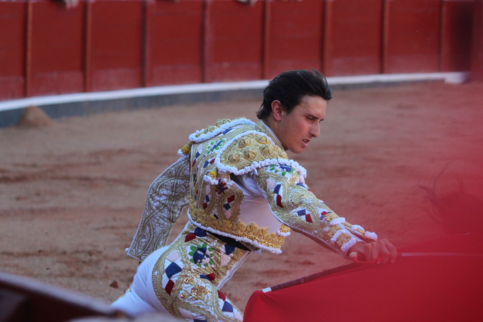 Emilio de Justo, Juan Ortega y Roca Rey inauguran el cartel de figuras en la feria de Salamanca: la corrida de Garcigrande en imágenes