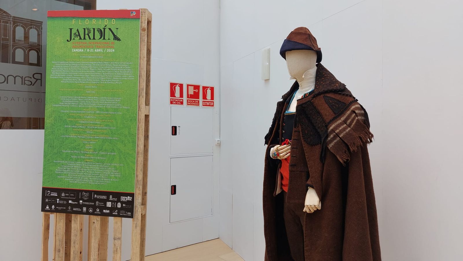 iv-festival-de-indumentaria-tradicional-25