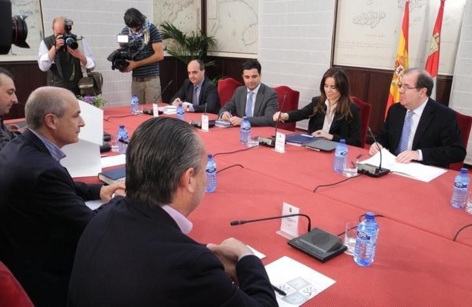 Herrera se reúne con las OPAS para tratar el papel de la Comunidad en relación a la PAC