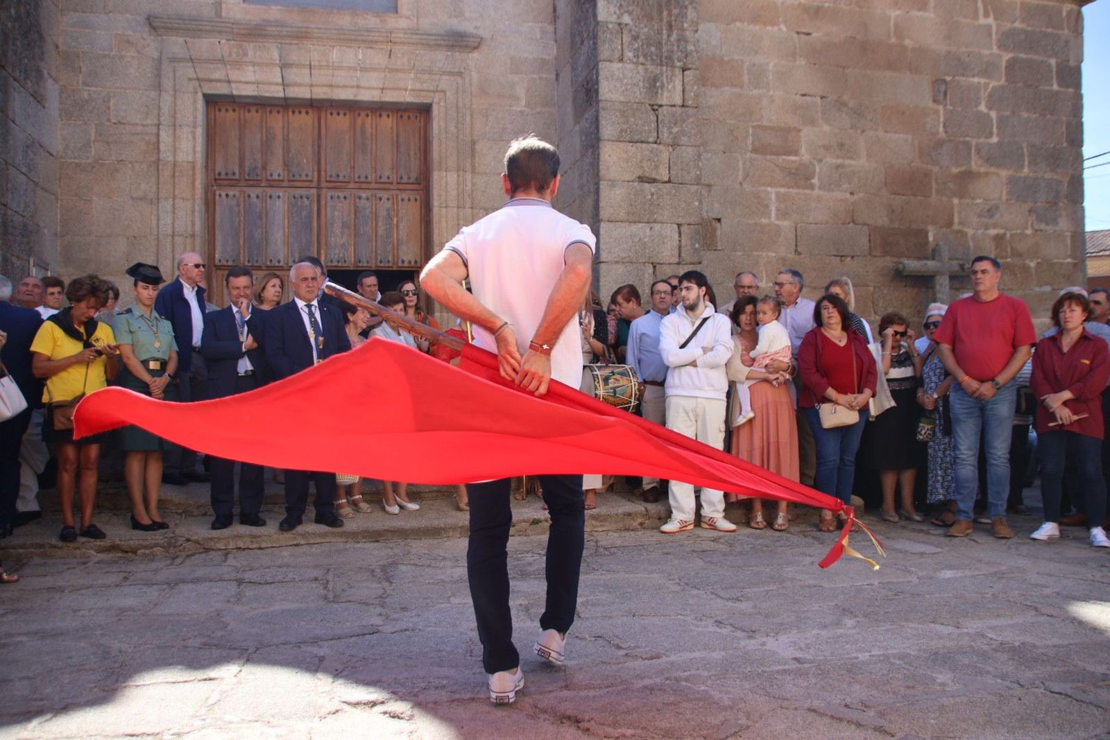 Baile de la bandera y convite en Barruecopardo