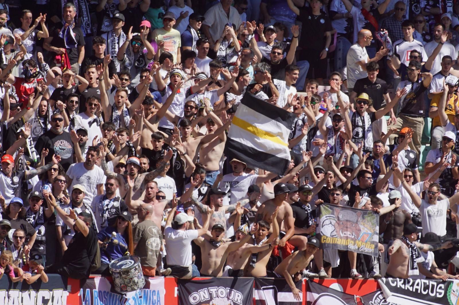 Revive en imágenes el duelo entre el Zamora CF y Unionistas de Salamanca (15).jpeg