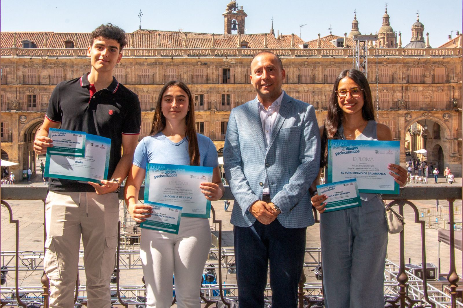 Estudiantes salmantinos transforman las calles en obras de arte con dibujos geolocalizados Estudiantes salmantinos transforman las calles en obras de arte con dibujos geolocalizados
