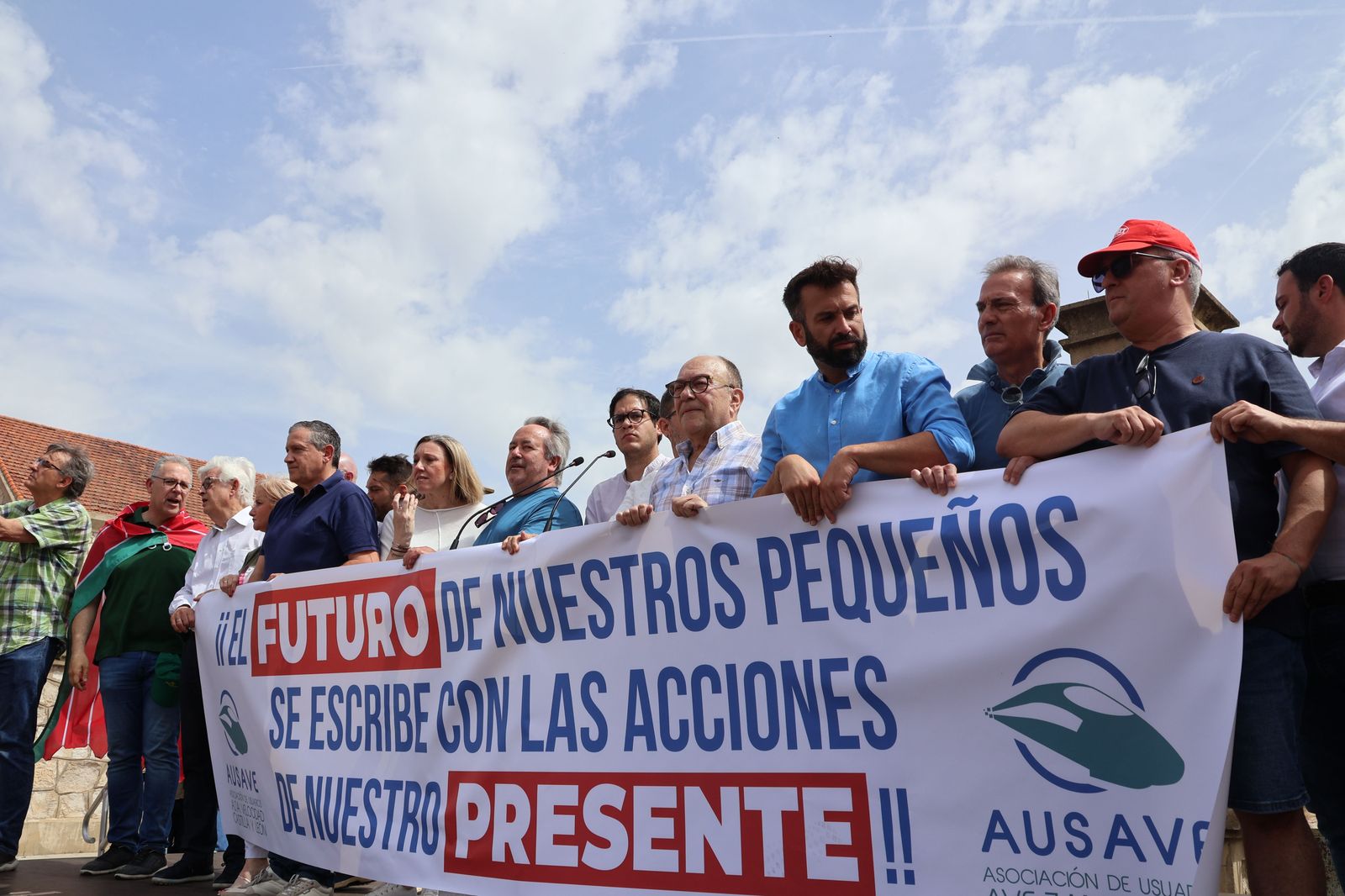 manifestacion-contra-la-perida-de-servicios-de-ave-56