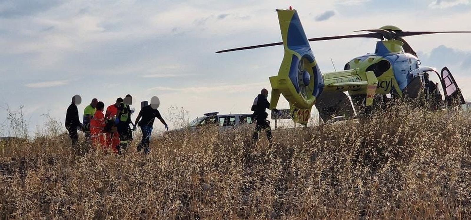 Trasladado en helicóptero un herido. Archivo.