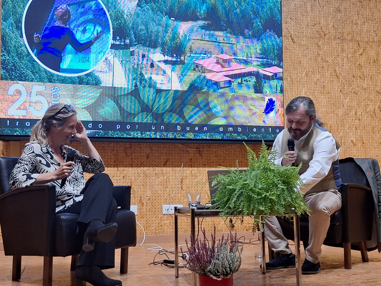 Odile Rodríguez de la Fuente y Raúl de Tapia