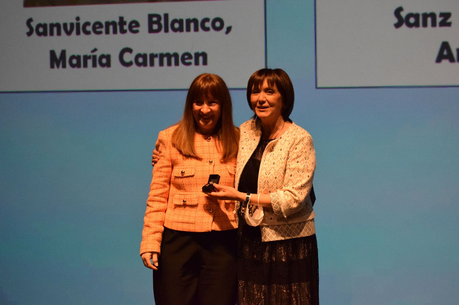 el-colegio-de-enfermeria-de-zamora-rinde-homenaje-a-los-companeros-jubilados-67