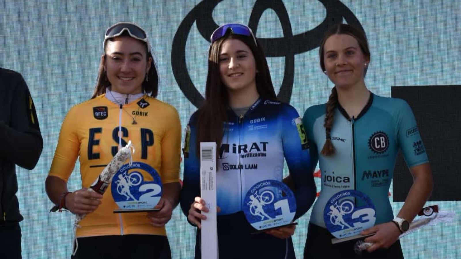 Las ciclistas salmantinas del Mirat Team brillan en un fin de semana de triunfos en el ciclocross