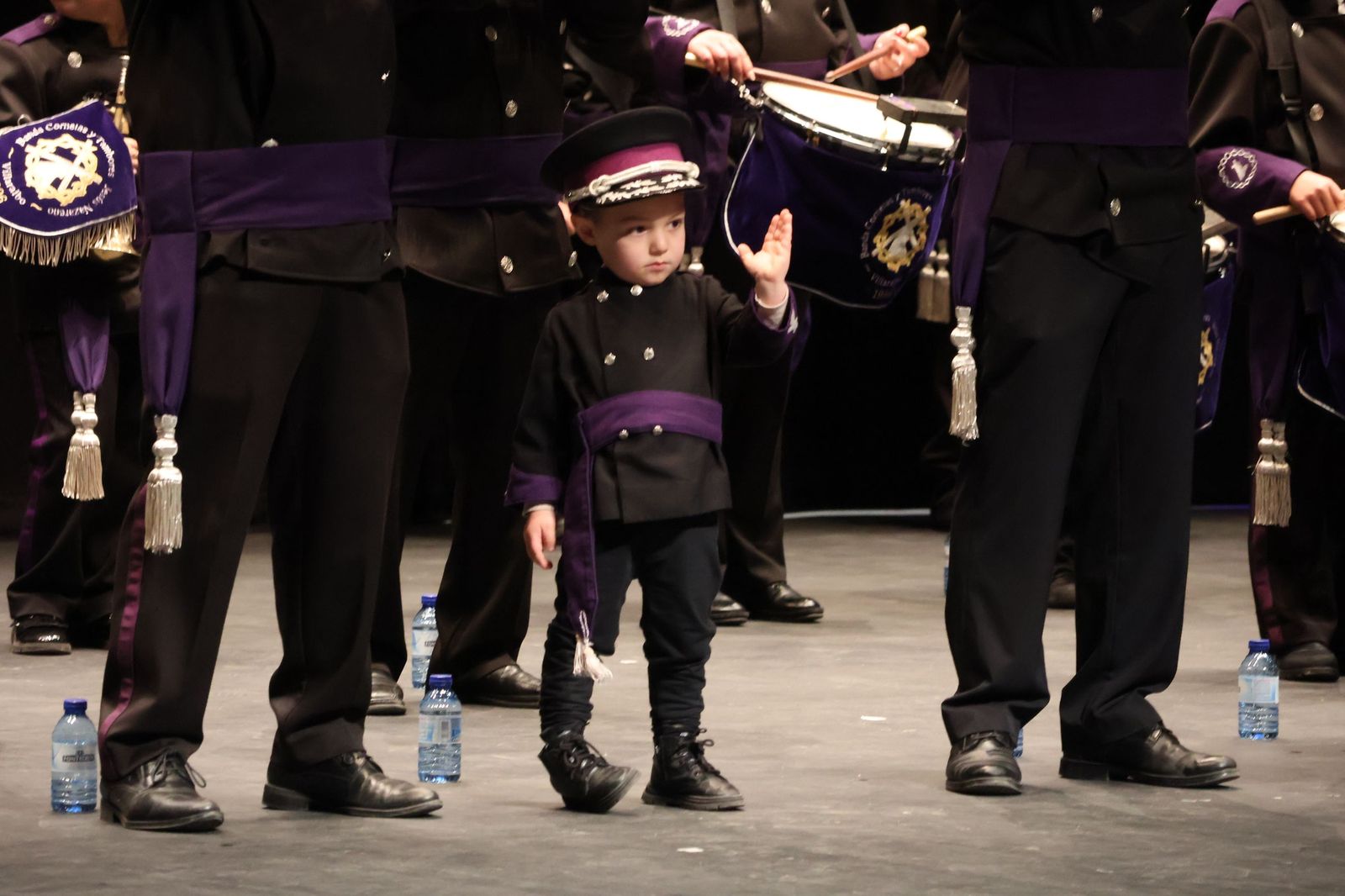 GALERÍA | Revive un Certamen de Cornetas y Tambores lleno de música y emoción