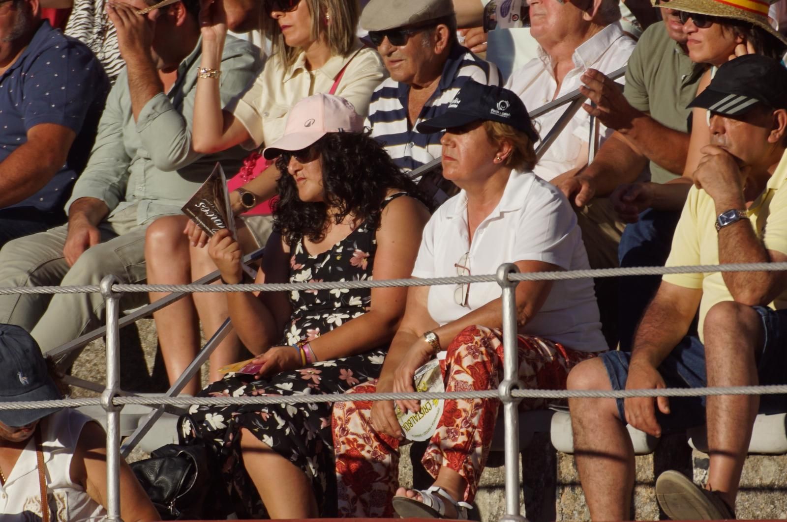 Así ha vivido la afición de La Glorieta el primer cartel de figuras de la feria: imágenes del ambiente en los tendidos y en el patio de cuadrillas