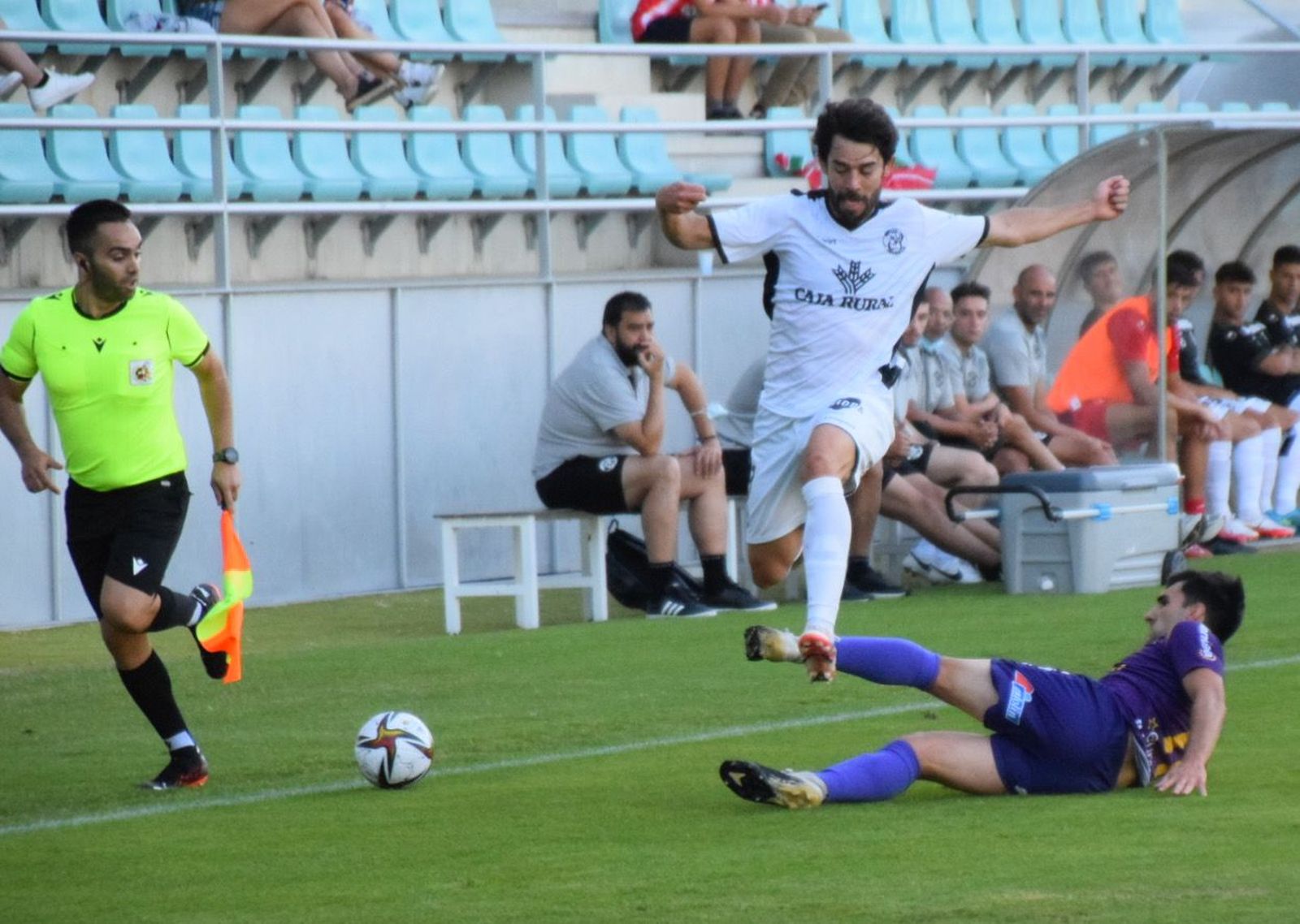 Javi Navas en un partido con el Zamora Javi Navas en un partido con el Zamora