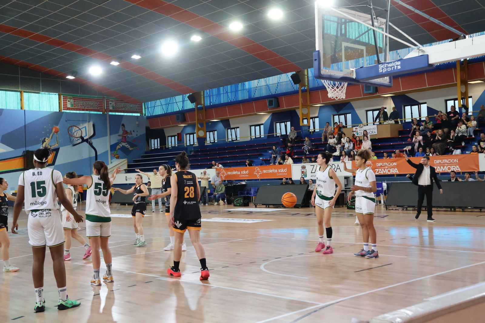 GALERÍA | Dura derrota del CD Zamarat ante Unicaja Mijas