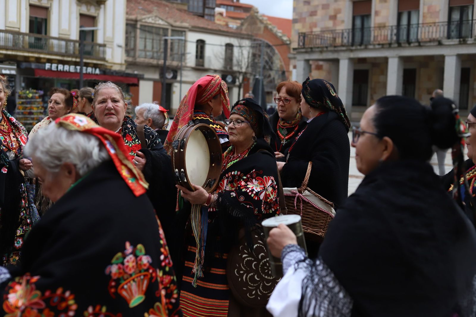 Imagen de las Águedas de San Frontis en la plaza de la Constitución
