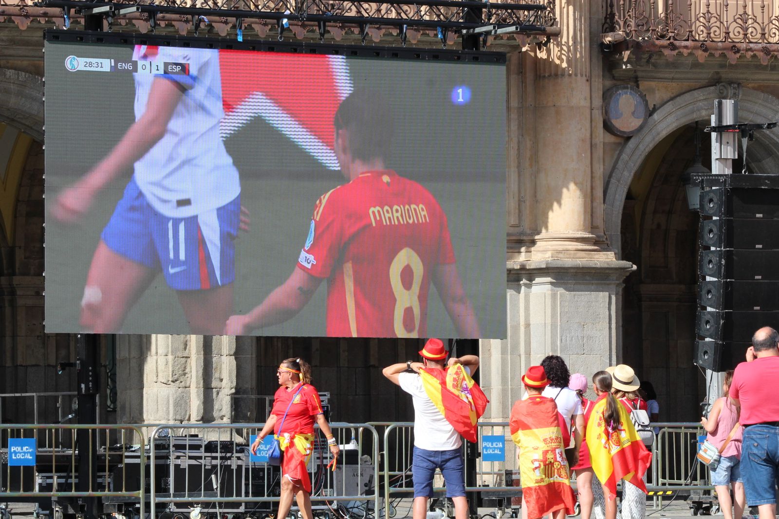 Final de la Eurocopa femenina 2025, vivida en la Plaza Mayor de Salamanca