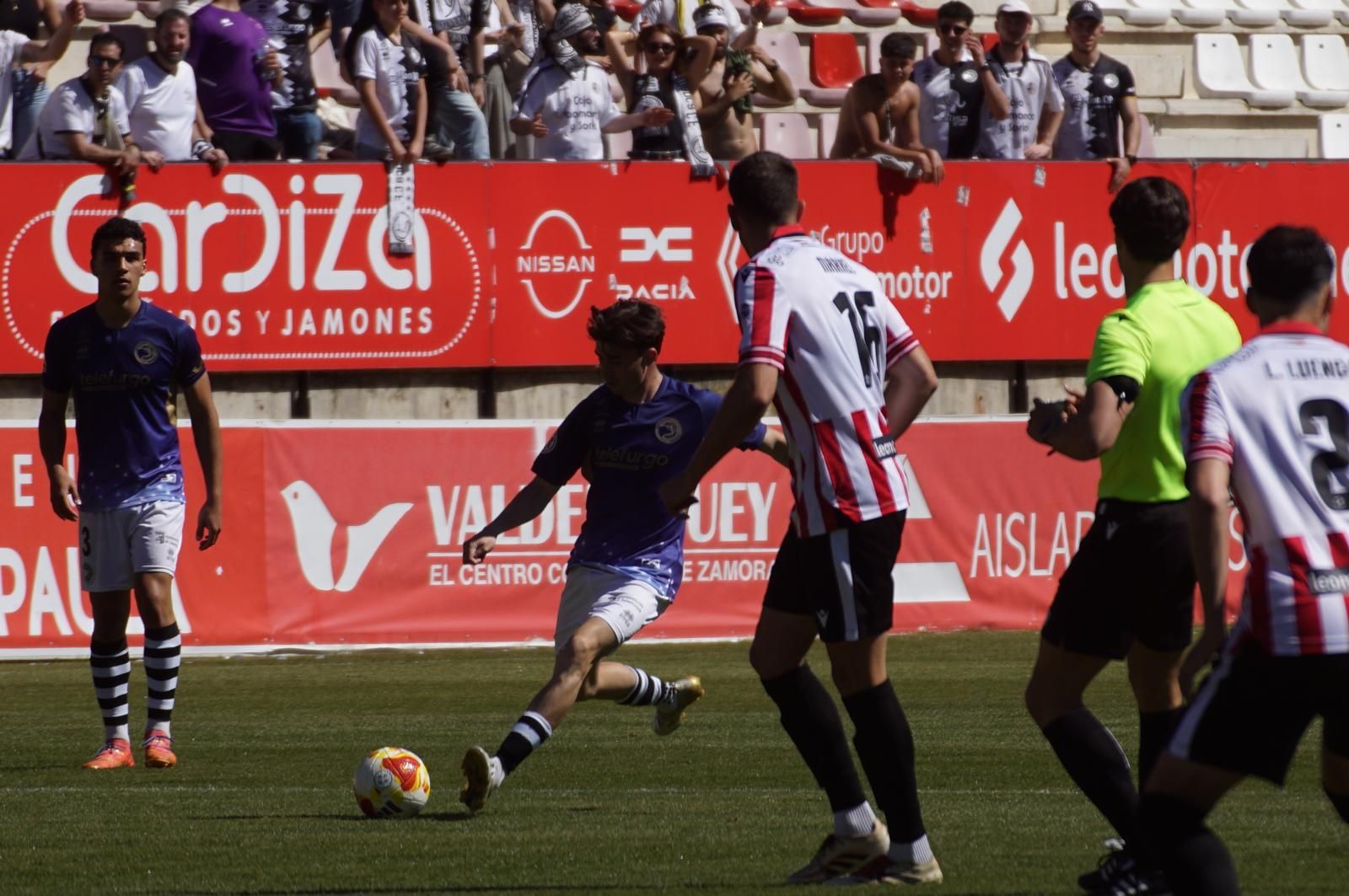 Revive en imágenes el duelo entre el Zamora CF y Unionistas de Salamanca (14).jpeg