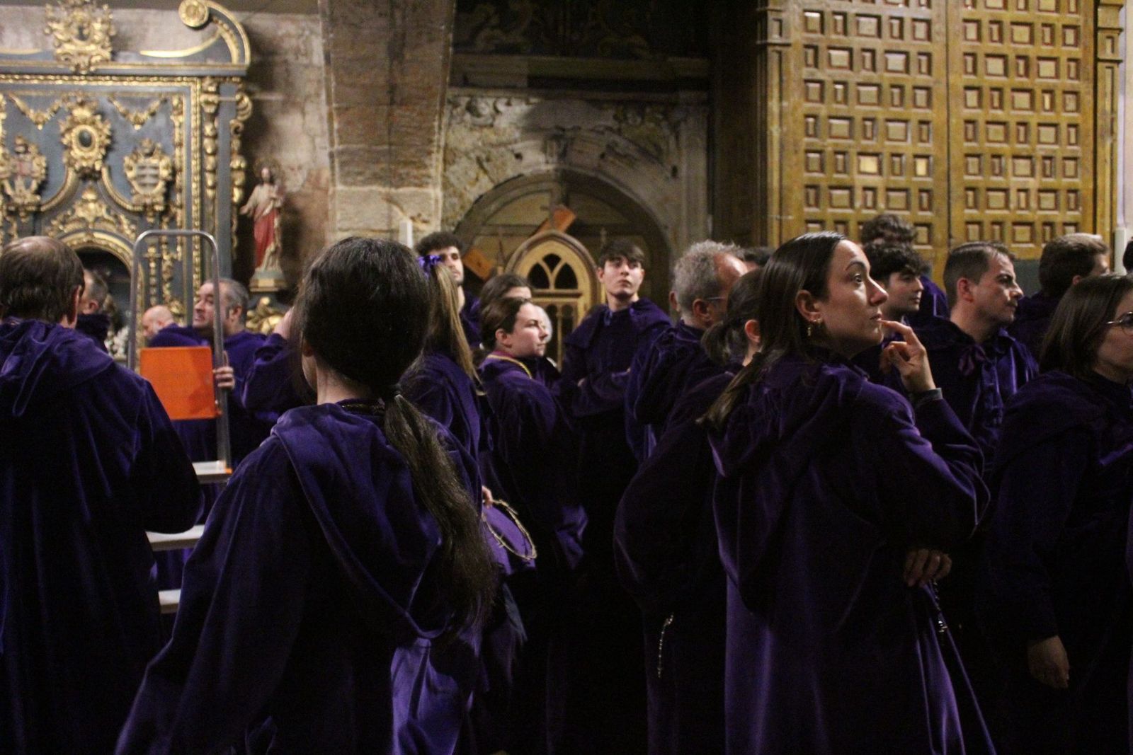 procesion-de-nuestro-padre-jesus-nazareno-y-santo-entierro-2