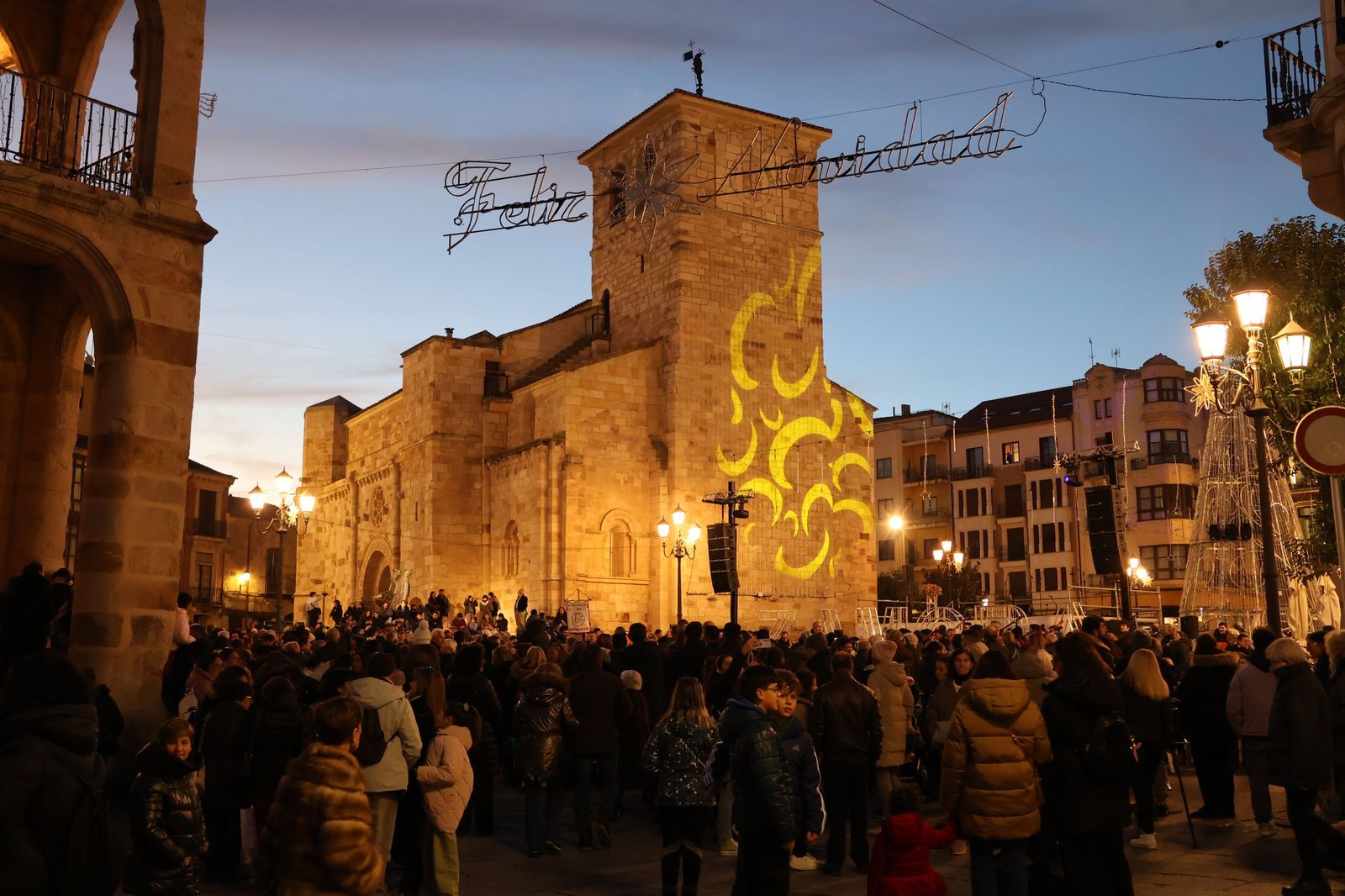 Encendido navideño en Zamora 2025 (17).JPG