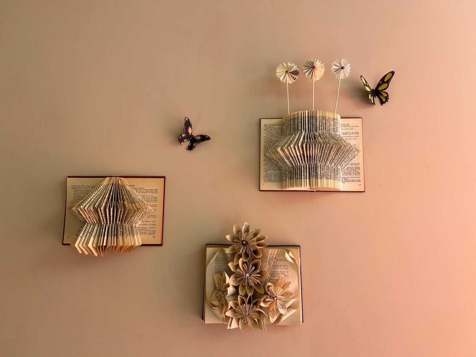 ‘La magia de los libros’ decora las paredes del Centro Cultural y la Biblioteca Municipal de Carbajosa