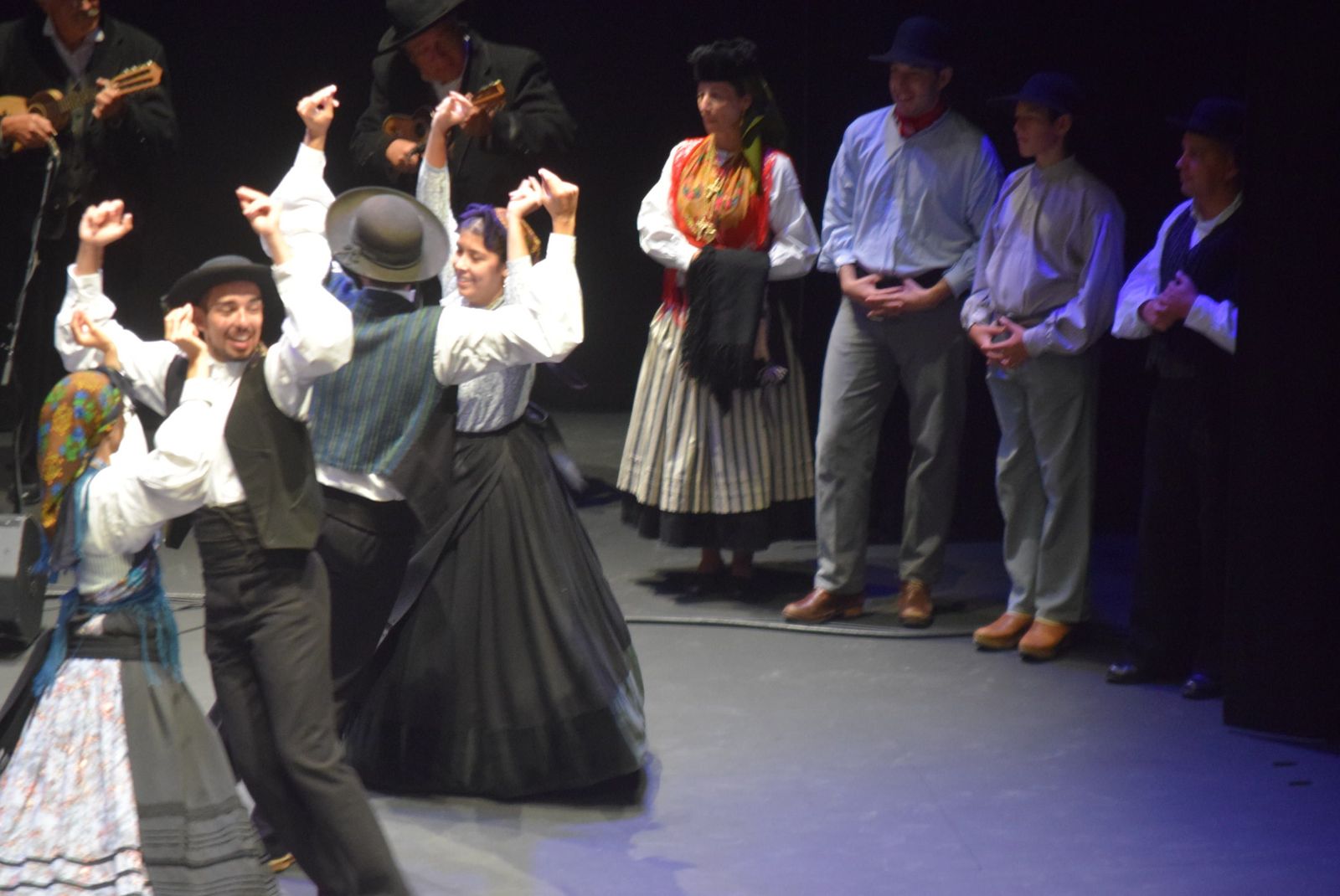 gala-de-clausura-del-festival-internacional-de-folklore-de-zamora-14