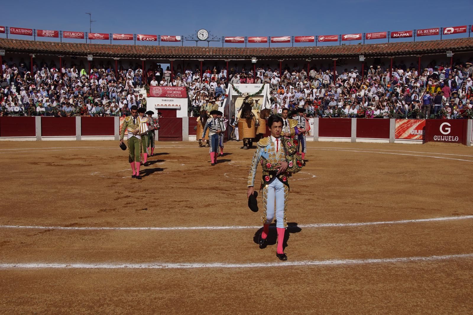 whatsapp-image-2024-04-20-at-19-57-42-4