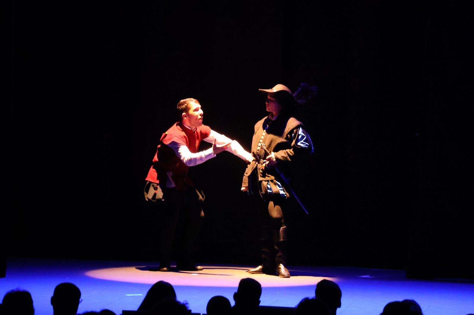 GALERÍA | 'La vida es sueño' despierta los aplausos en el Ramos Carrión