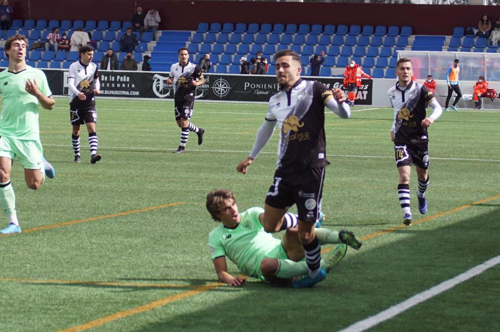 whatsapp-image-2022-03-06-at-14-16-02