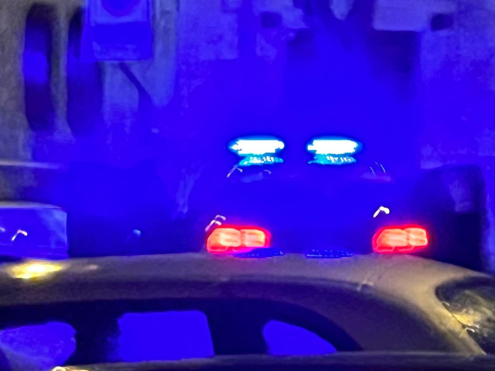 Presencia de la Policía Nacional en la calle Condes de Crespo Rascón durante la noche de este viernes | Salamanca 24 Horas