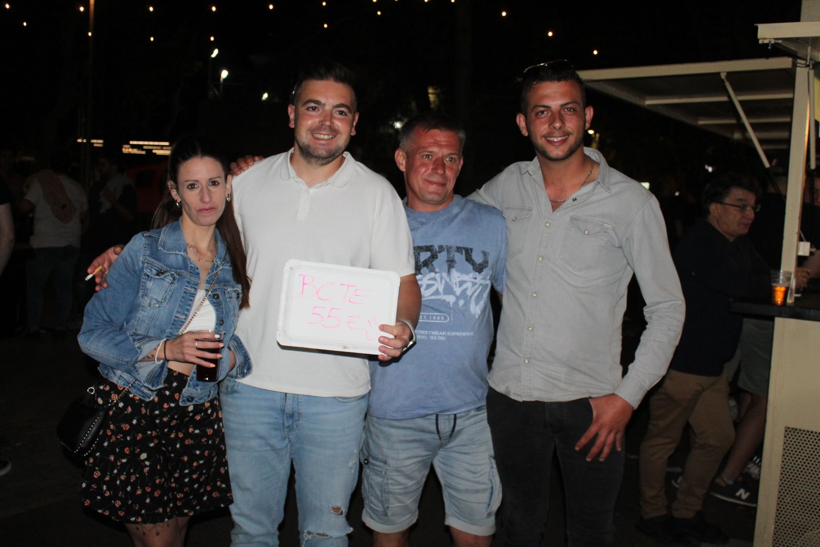 Ambiente en la Feria de Día en la tarde de este lunes