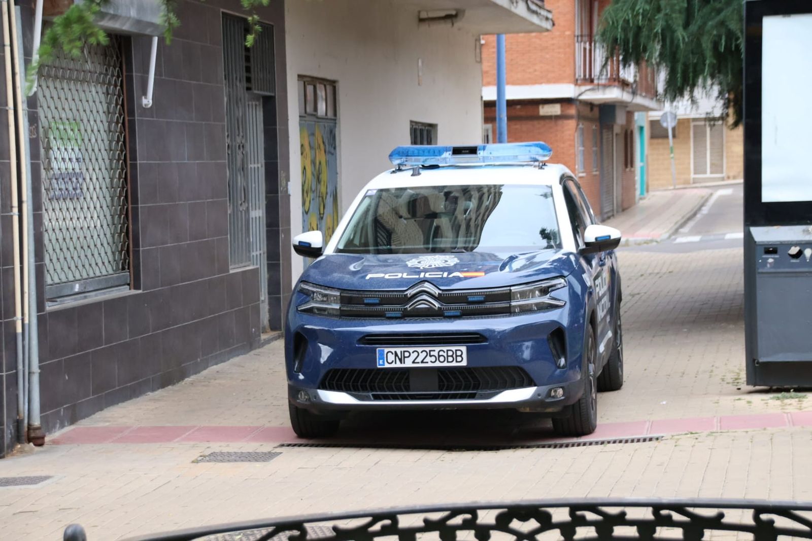 Actuación de los bomberos de Salamanca en la avenida Alfonso IX de León