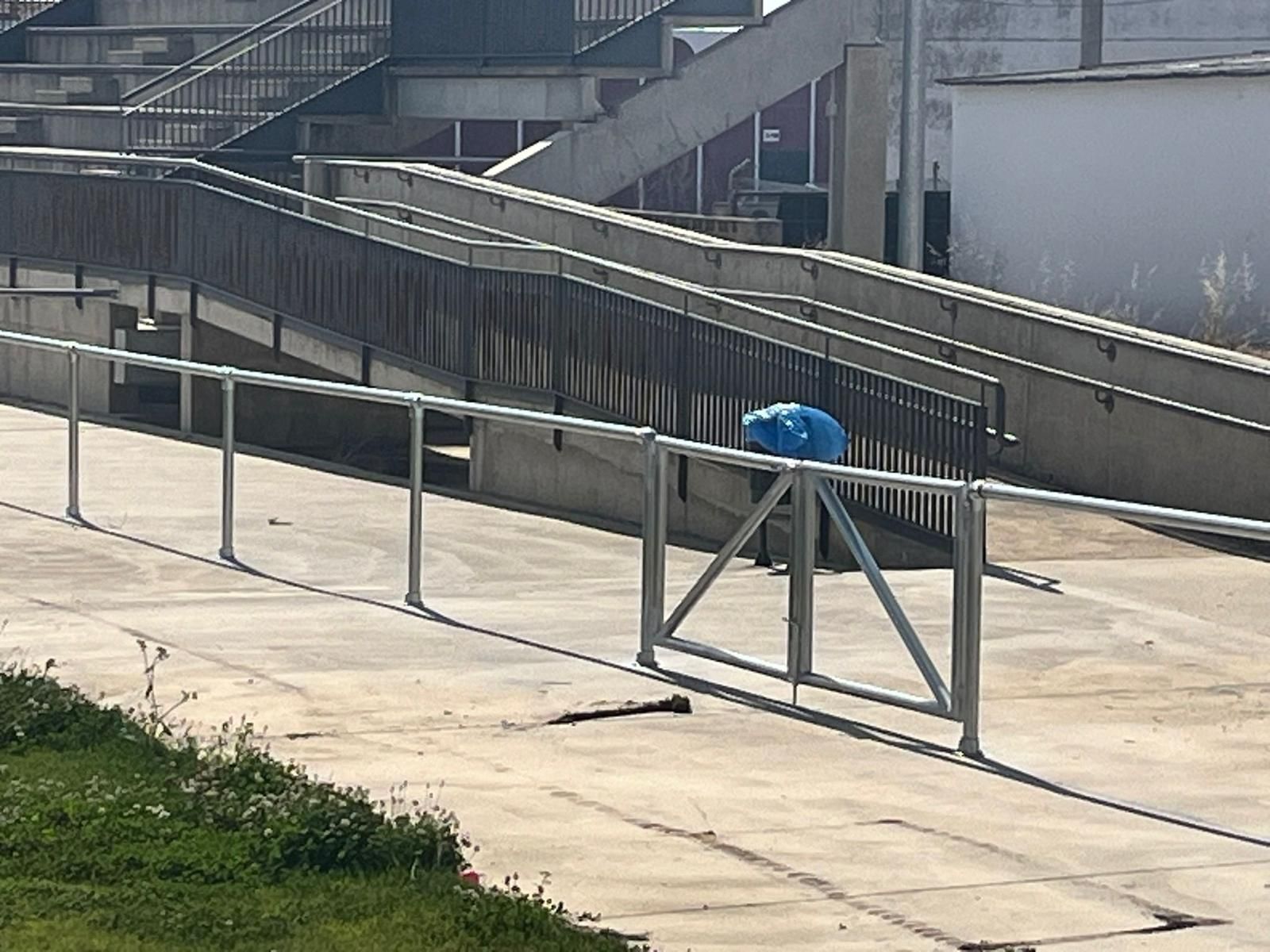 Vallado perimetral en La Rosaleda