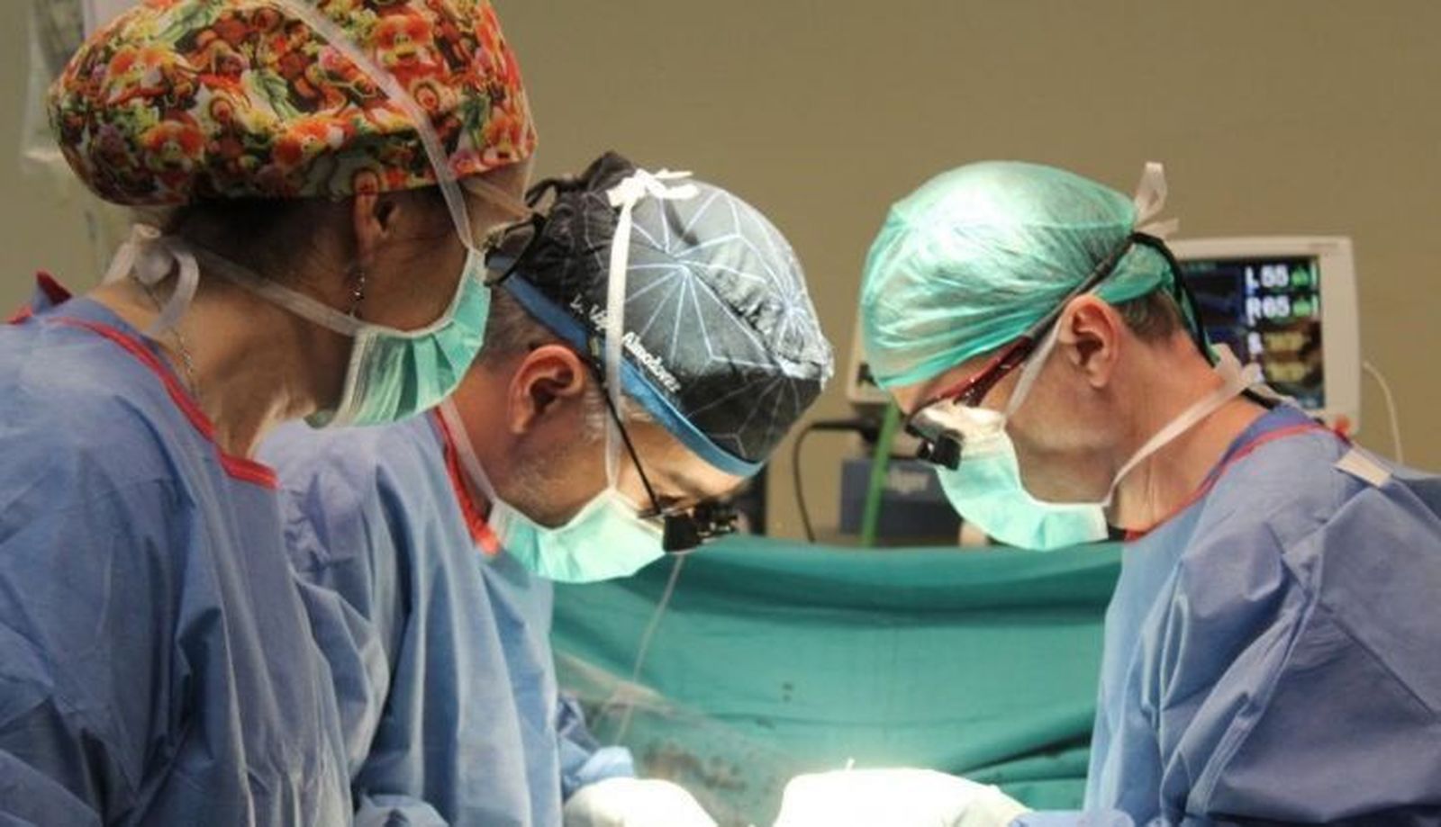 Operación en un quirófano