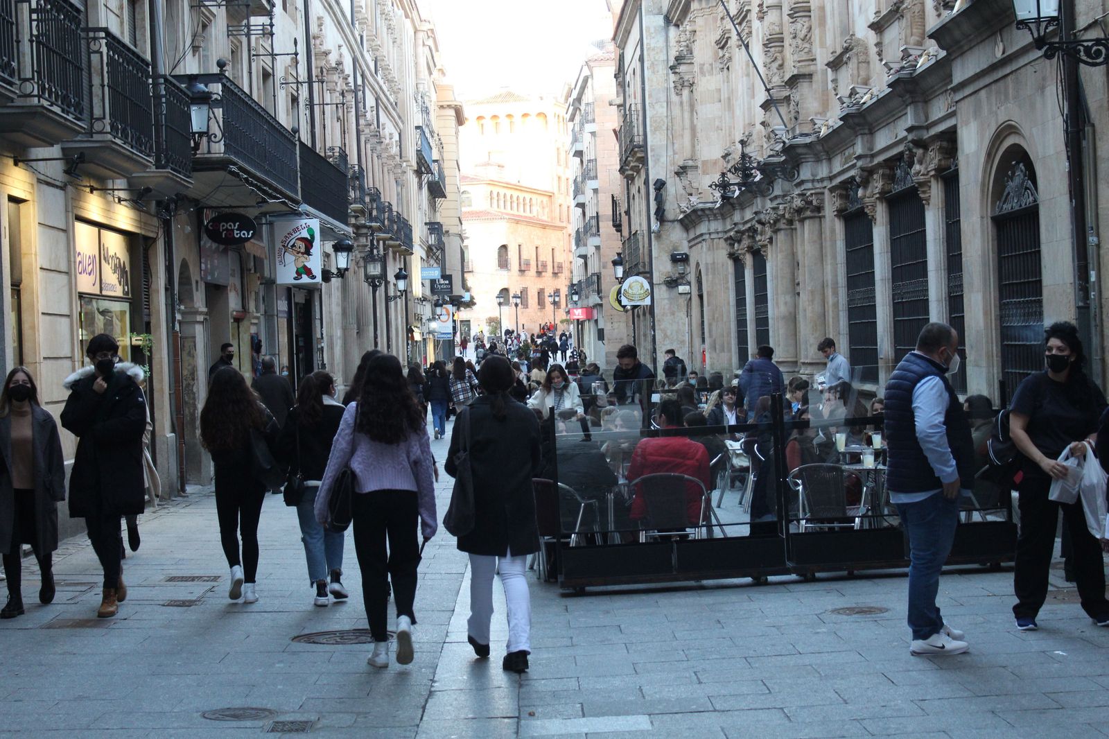 GALERÍA | Terrazas y ambiente en la ciudad en la tarde de este viernes, 29 de enero