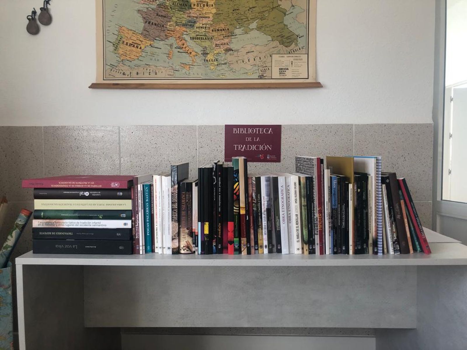 Biblioteca de la Tradición en Fresno Ahándiga