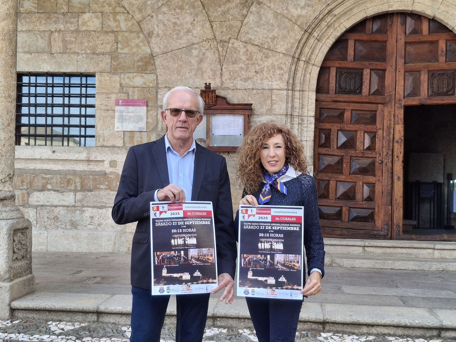 Presentación del encuentro castellanoleonés de Corales en el Teatro Nuevo “Fernando Arrabal”  --