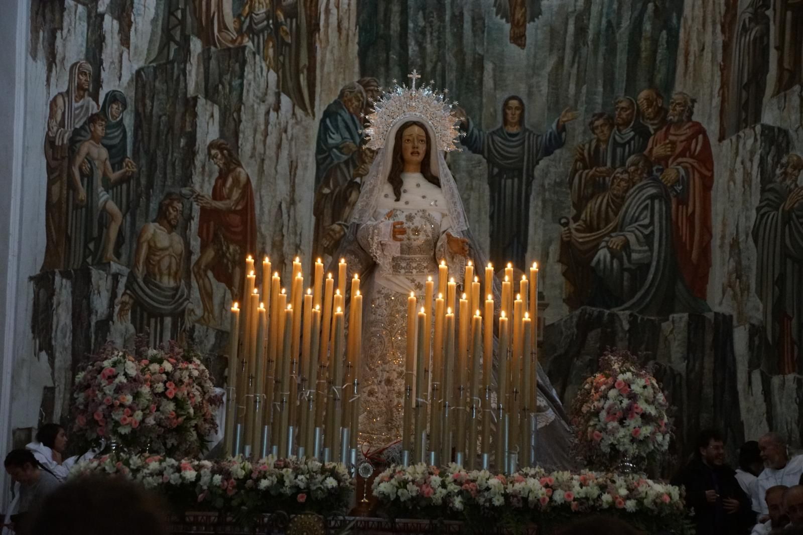 María Nuestra Madre y el Cristo del Amor y de la Paz en la procesión de la Semana Santa 2026 en Salamanca