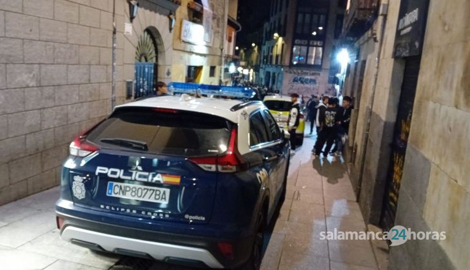Pelea multitudinaria entre la calle Gran Vía y Varillas. Fotos S24H