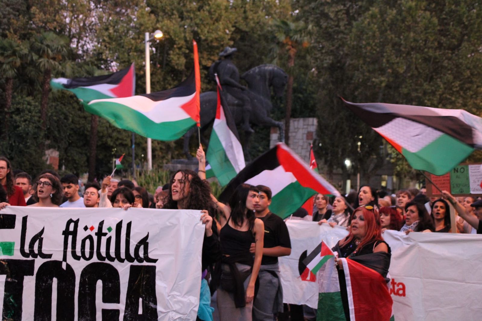 Medio millar de personas se manifiestan en Salamanca en apoyo a Palestina y la flotilla