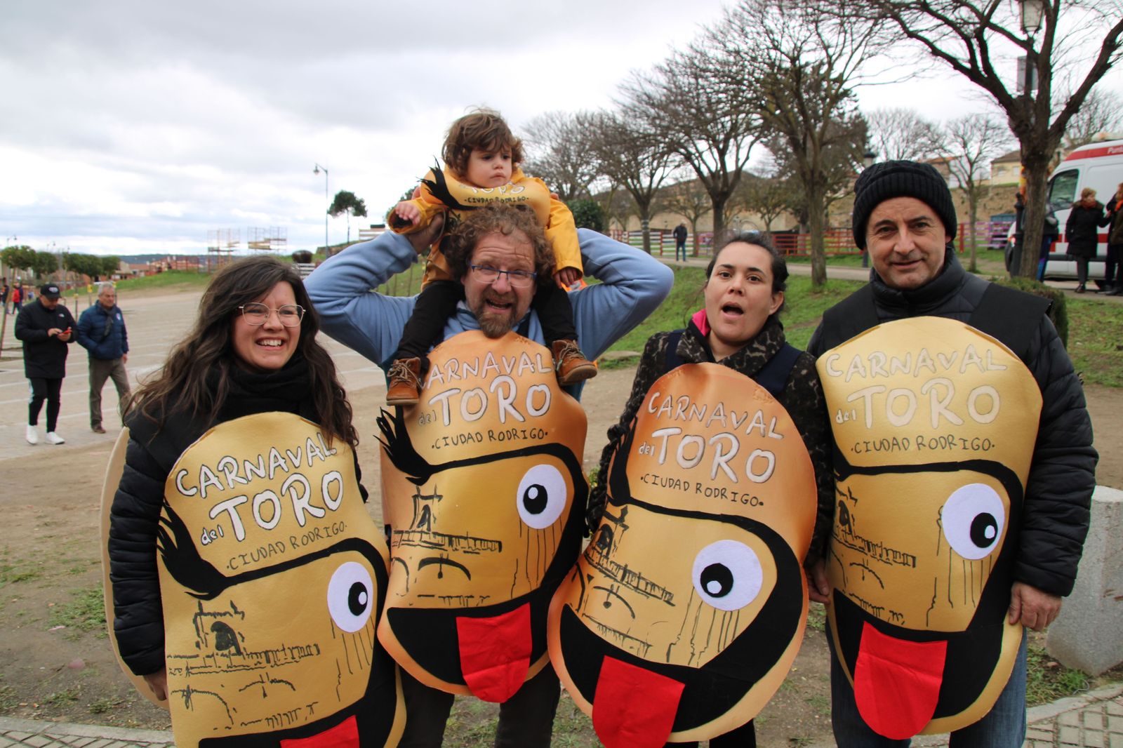 ambiente-durante-el-encierro-urbano-de-ciudad-rodrigo-sabado-10-de-febrero-fotos-s24h-33