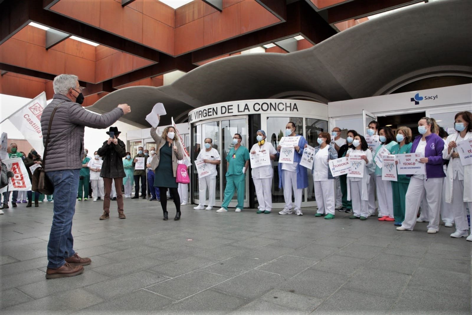 Una protesta de CSIF en el Virgen de la Concha. Archivo