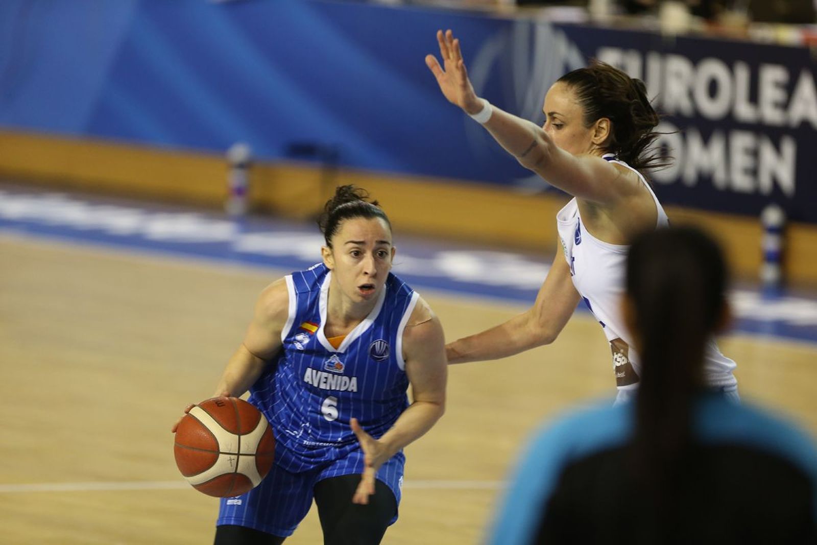 Partido entre Avenida y Izmit