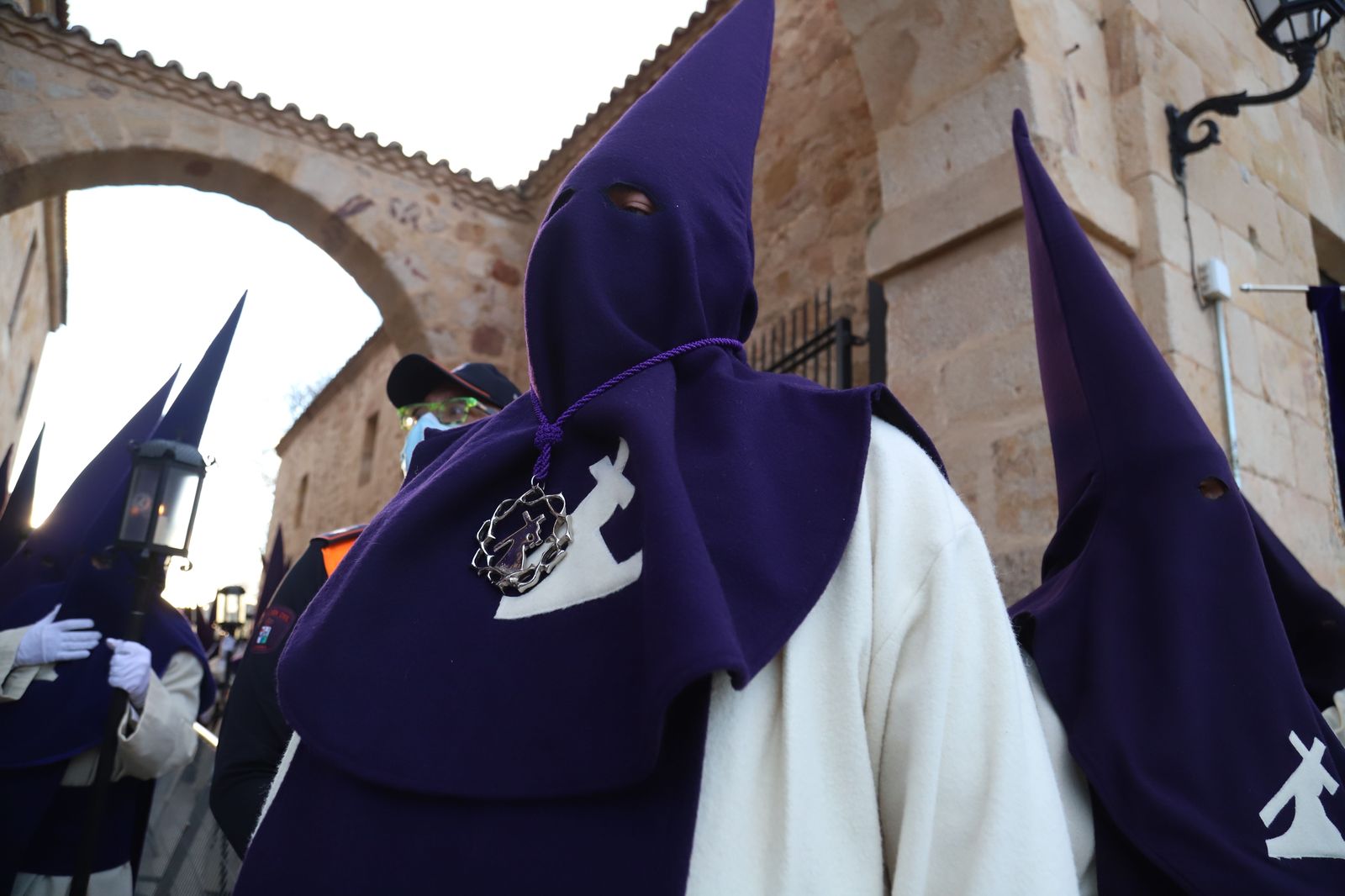 Cofradía del Vía Crucis 2022. Foto María Lorenzo  (12)