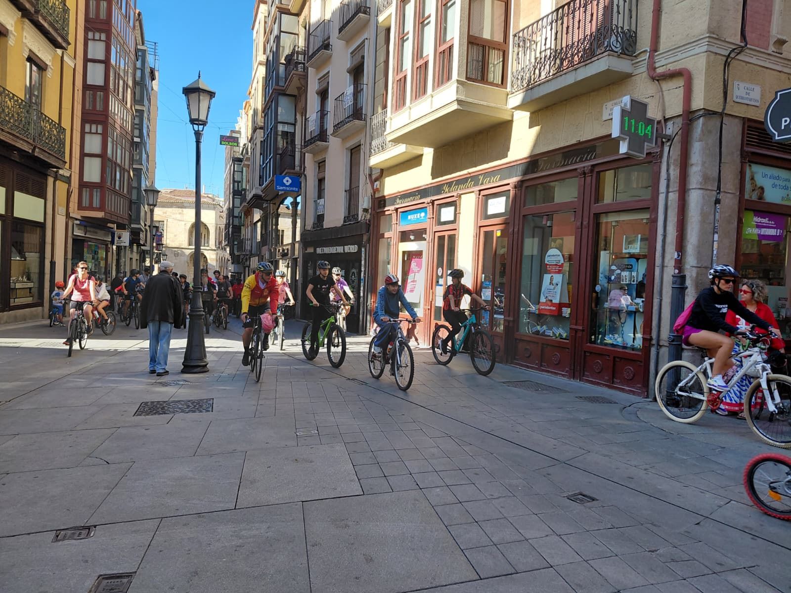 Zamora se sube a las dos ruedas por el Día de la Bici